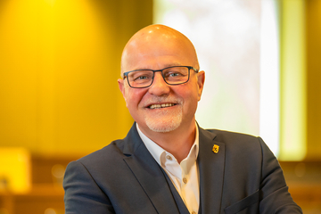 Kurt Moens in de Provincieraadzaal