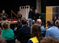 Leerlingen Bouwtechnieken lichten project toe